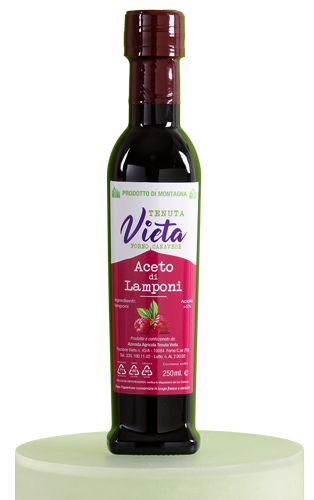 Aceto di mirtilli della Tenuta Vieta